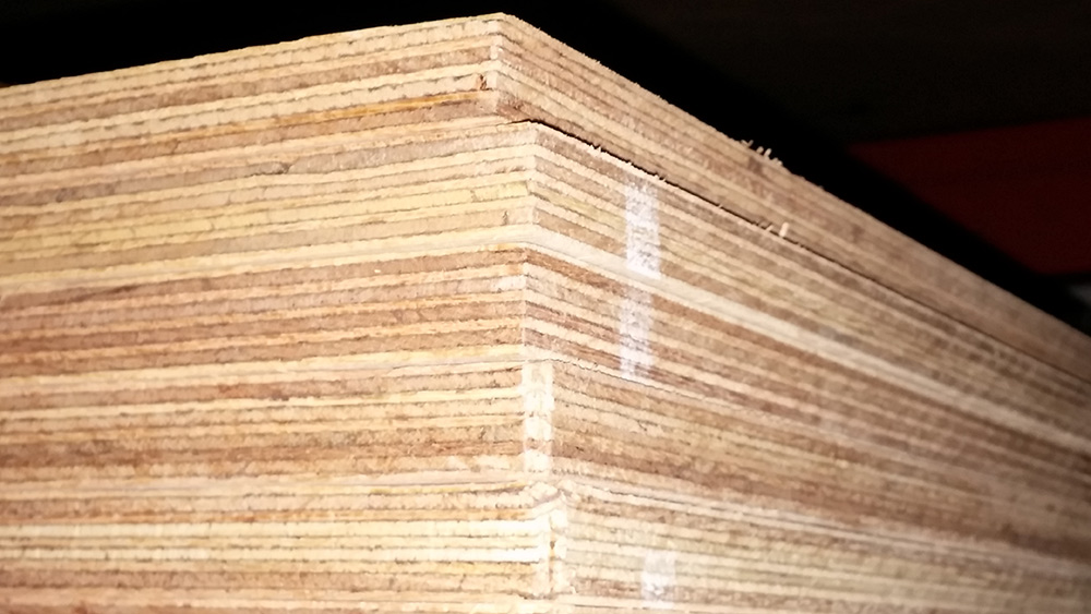 Marine Plywood BS1088 18mm Thick For wet conditions 600 x 600mm 